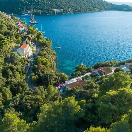 Dragovoda Bay Апартаменты Убли