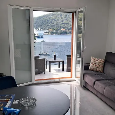Dragovoda Bay Apartment